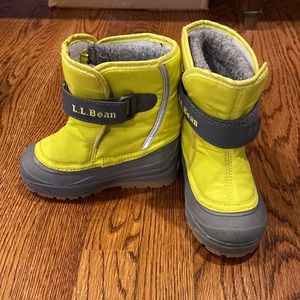 LL Bean Northwoods toddler 9 Yellow Snow boots